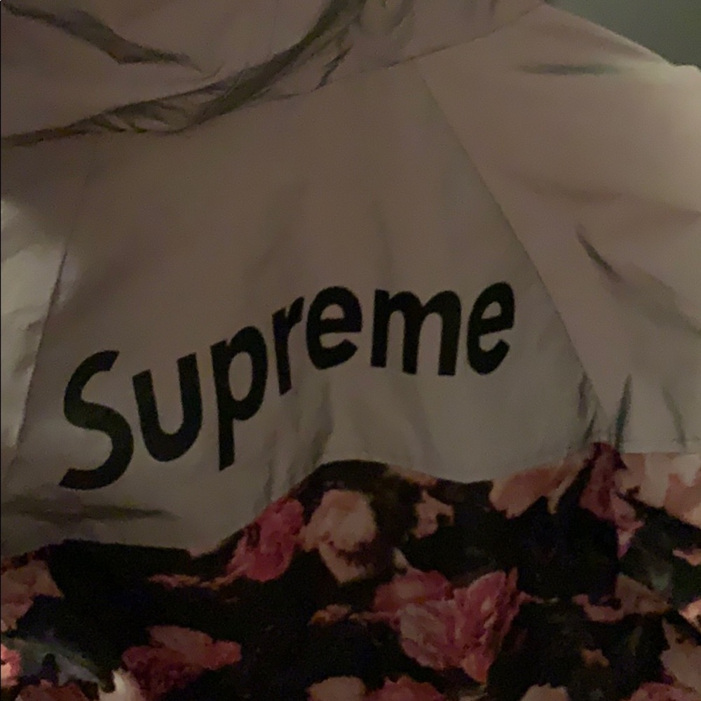 Supreme Jacket! 100% Authentic! - Picture 4 of 4